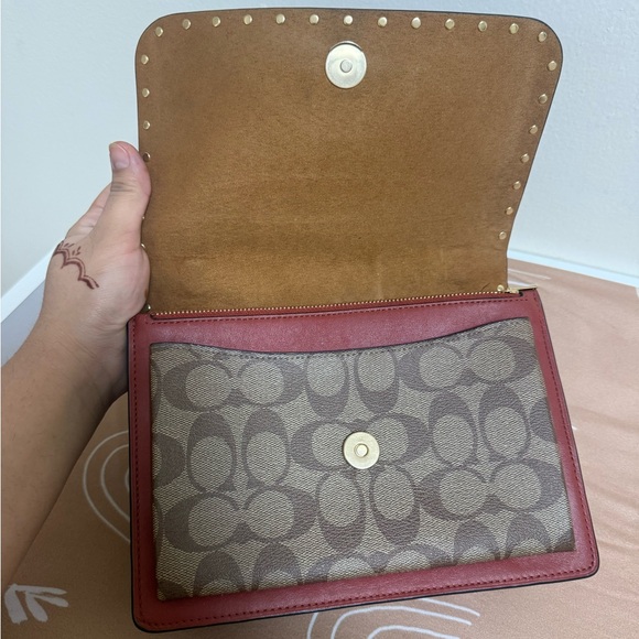 Coach Black and Brown Bag with Gold Chain - Picture 6 of 9